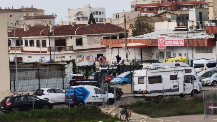 Una niña de siete años muere atropellada por un coche que ha perdido el control y se ha subido a la acera en Palma