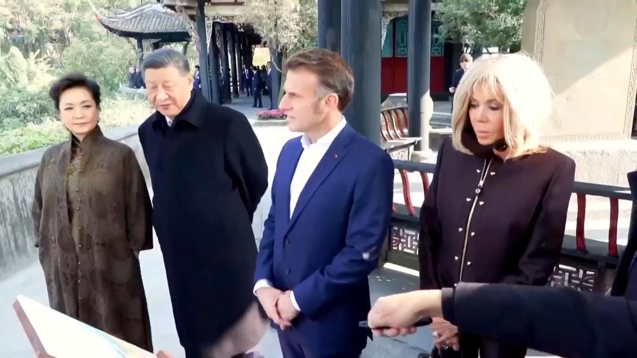 Xi and Macron visit Dujiangyan in Sichuan Province