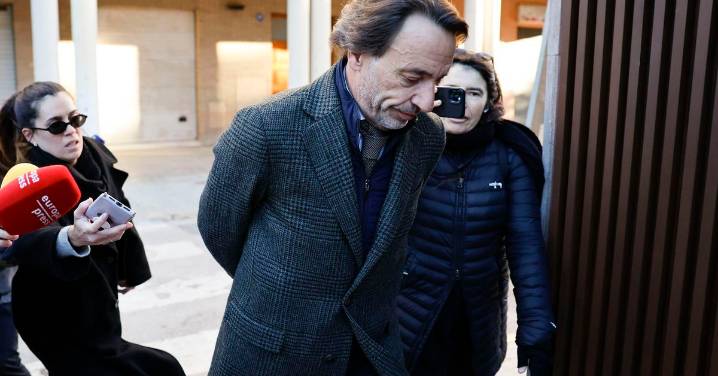 La juez de la dana cita a declarar de nuevo al jefe de Gabinete de Mazón tras los mensajes de Pradas