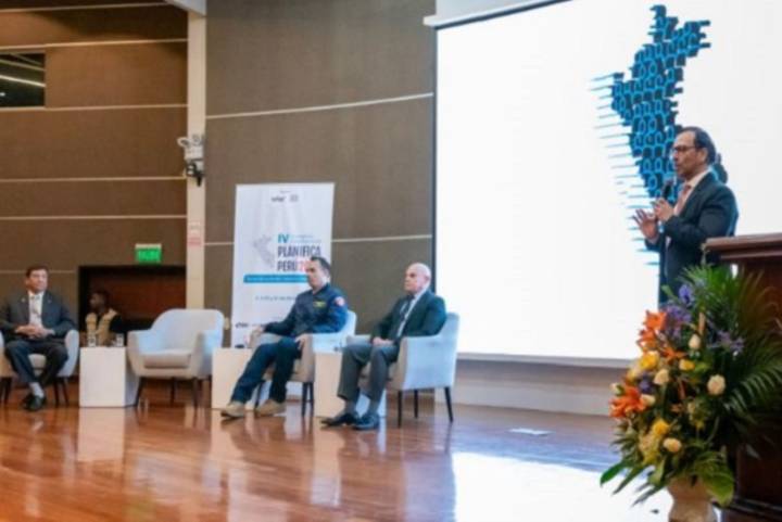 Ceplan invoca a realizar planificación estratégica para cerrar las brechas en el país