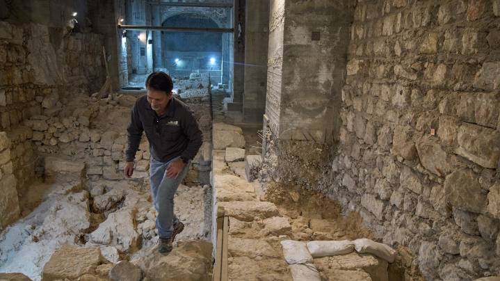 Archaeologists uncover intact section of ancient Jerusalem wall from Hanukkah era