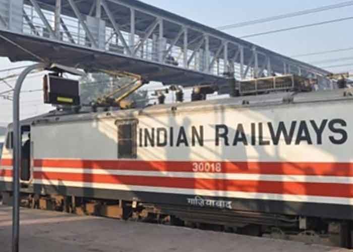 Indian Railways recruited 5.08 lakh people in last 10 years, up 23.6 pc: Minister