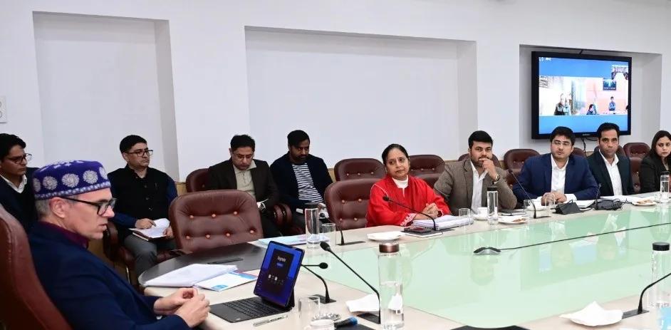 CM Omar Abdullah reviews urban projects taken up under SASCI