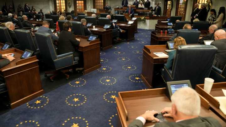 Live blog: Indiana Senate takes up redistricting bill