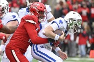 Deadspin | Louisville snaps skid with dominant shutout of rival Kentucky