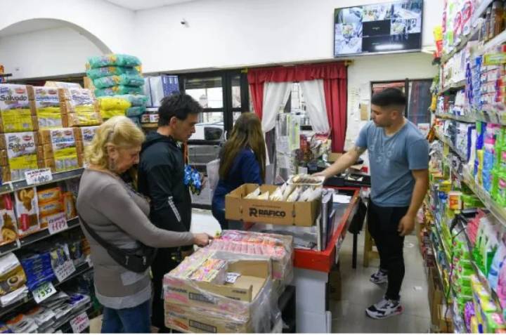 Duro golpe al comercio: las ventas minoristas se desploman más del 9% en noviembre