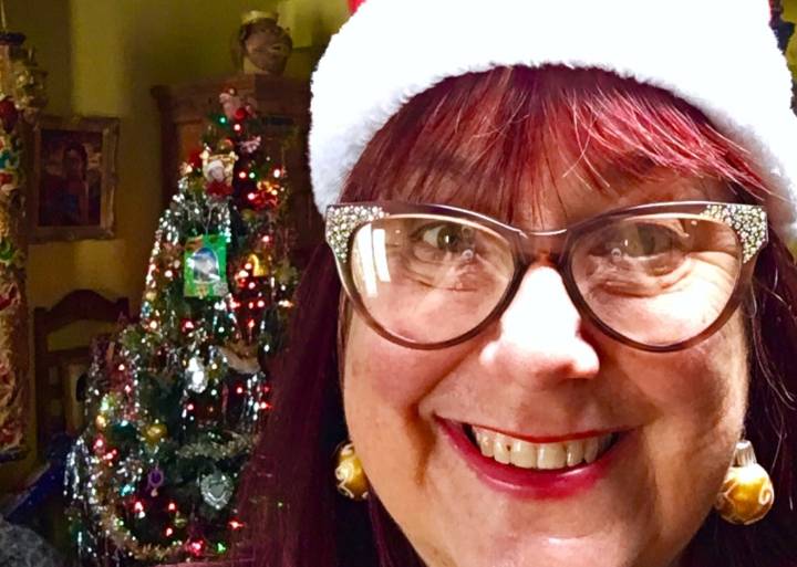 Frumpy Mom: How to deal with nosy relatives at the holidays