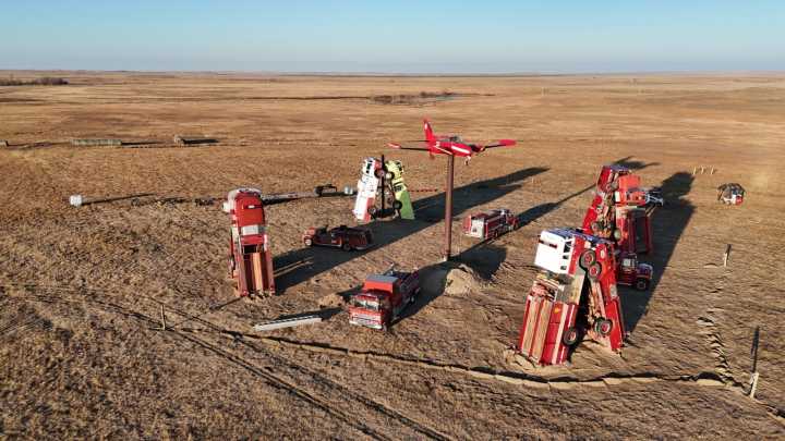 Competition For Nebraska’s ‘Carhenge’ Rises Near South Dakota’s Badlands