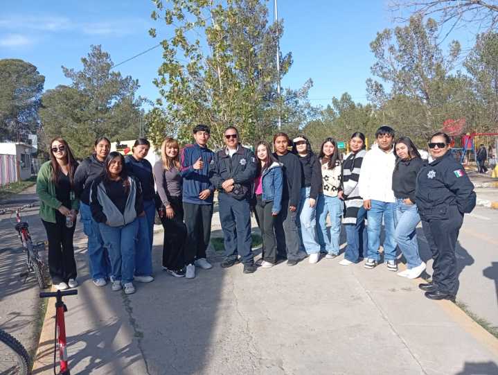 Imparte Seguridad Vial plática “Frágil” a estudiantes de la Universidad Vizcaya