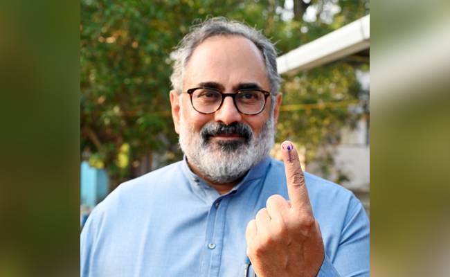 Voting begins in key Kerala local body elections, polling close t...