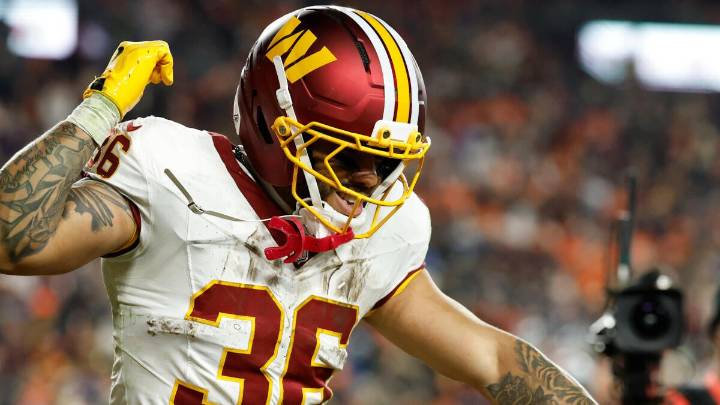 Week 14 Fantasy Football RB preview: Starts/sits, DFS, more