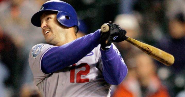 Jeff Kent elected to Baseball Hall of Fame; Barry Bonds and Roger Clemens fall short