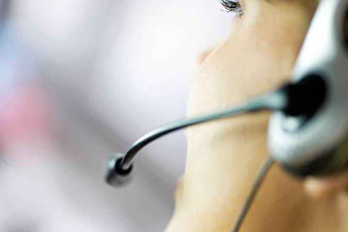 Miss Manners: Glaring at noisy office mates to get out when I’m on important call isn’t working. Any ideas?