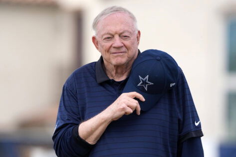 Eagles Loss Pours Fuel In Jerry Jones’ Tank as Cowboys Owner Gets Major Playoff News Jerry Jones gets hyped about Dallas Cowboys' playoff chances after the Philadelphia Eagles suffer 22-19 against the