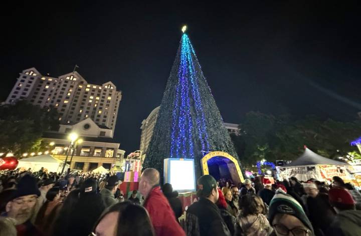 Christmas in the Park adds holiday spirit to downtown San Jose