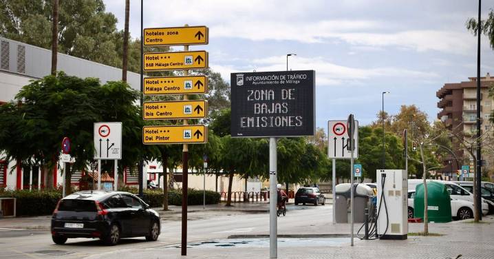 Guía de la Zona de Baja Emisiones de Málaga: primeras restricciones, multas y calles que la forman