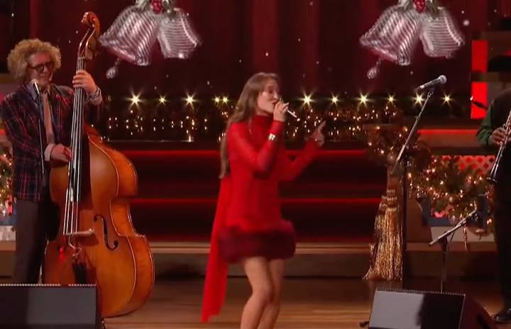 CMA Country Christmas, how to watch for free