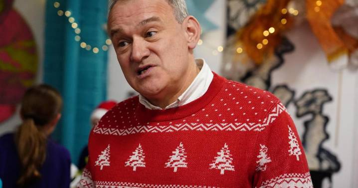 Keir Starmer should stand up to ‘unreliable ally’ Donald Trump, Ed Davey says