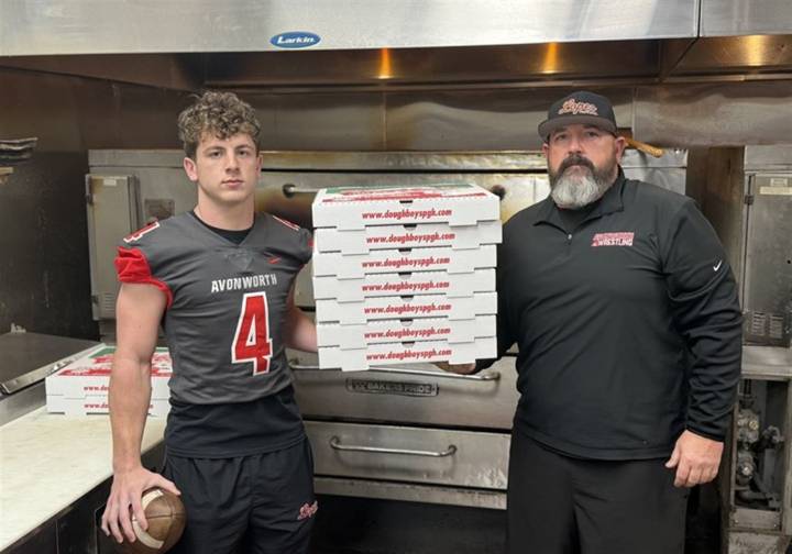 'Doughboy': In addition to working at family's pizza shop, Luca Neal helps Avonworth slice through competition