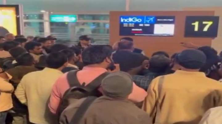 Passengers fume as 90 IndiGo flights at Bengaluru airport cancelled