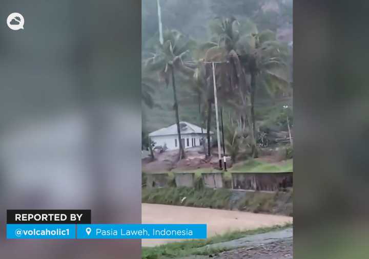 Video sorprendente: aterrador deslizamiento masivo de tierra en Pasia Laweh, Indonesia