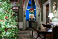 White House unveils 2025 Christmas Decorations