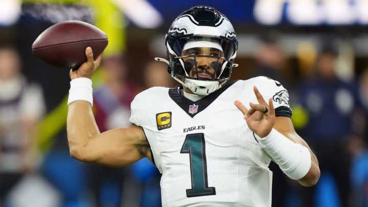 Eagles' Jalen Hurts makes unwanted NFL history