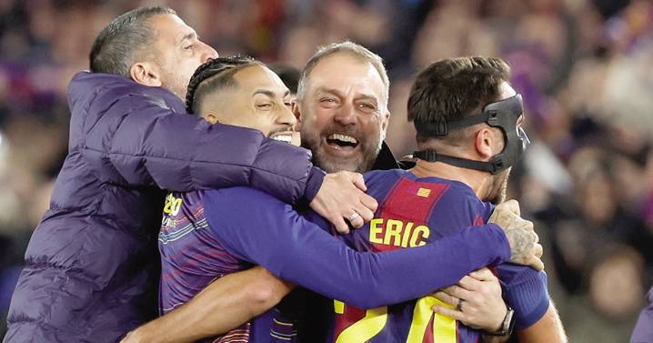 Barça golea al Atlético y se mantiene de líder