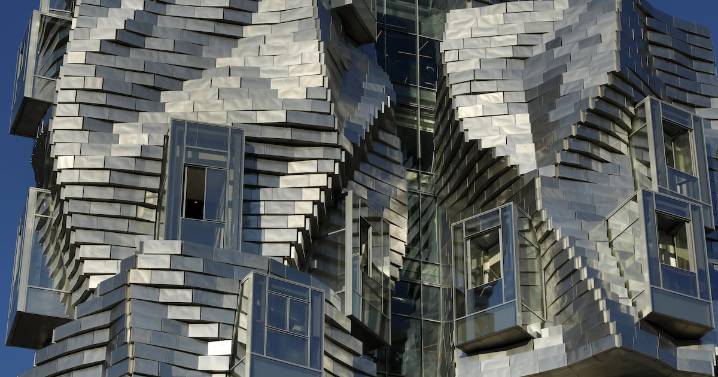 Frank Gehry (1929-2025): Twisting, turning designs by the Canadian