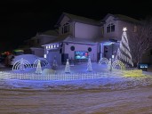 Regina’s family lights up Lakeridge with 70K-bulb Christmas spectacle