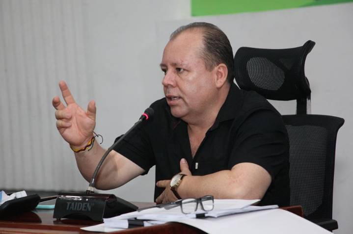 Asamblea revisa obras viales