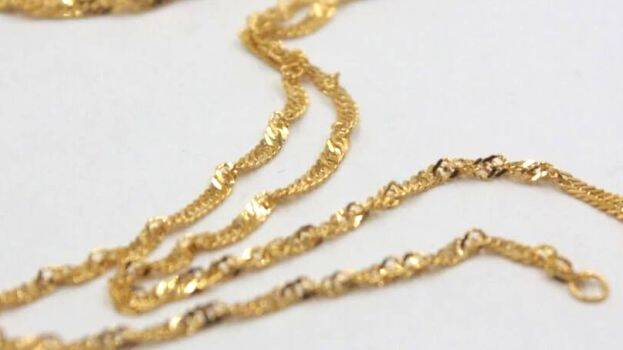 Eight-year-old boy's 'wedding chain' gift to classmates leaves parents stunned