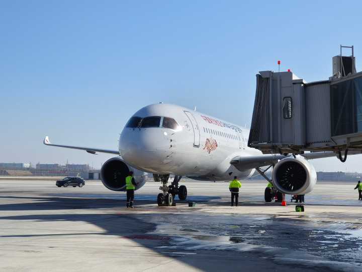 Inaugural Flight to High-Altitude Airport! China Eastern Starts C919 Service on Shanghai–Lanzhou Route