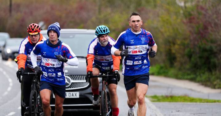 Ex-Premier League goal machine with MND says Kevin Sinfield's ultramarathons give 'hope'