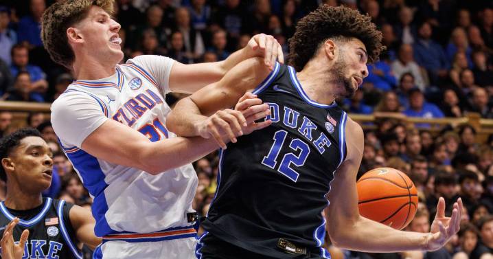 Evans' late 3 helps No. 4 Duke top No. 15 Florida 67