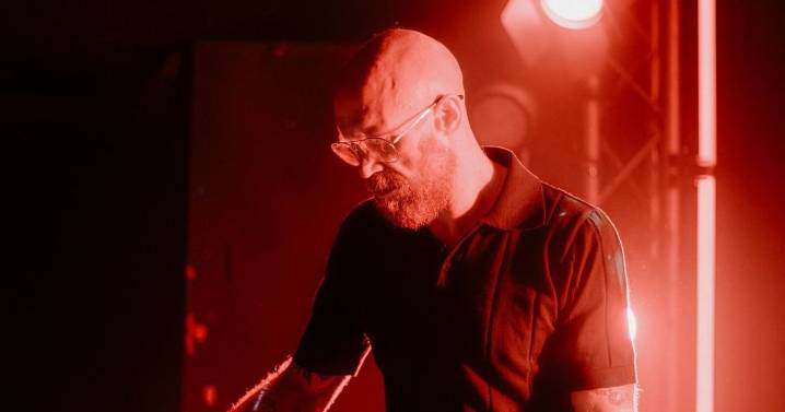 Idles star to play intimate Swansea show