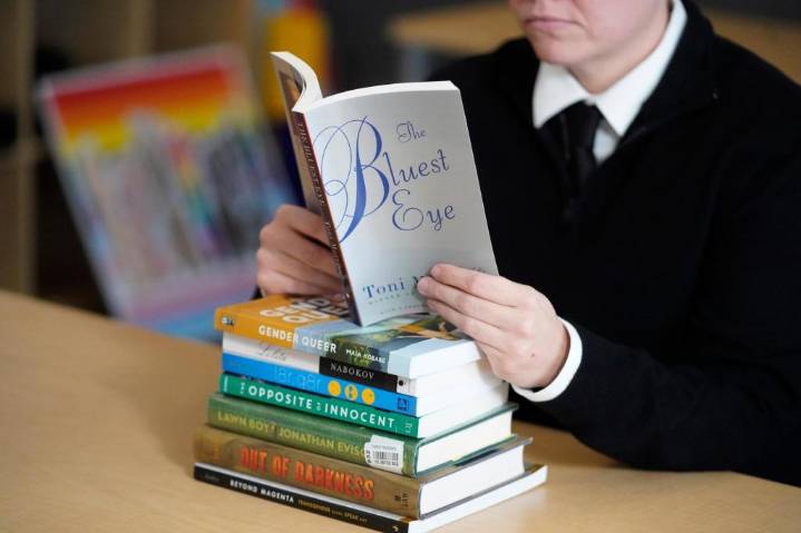 Elizabeth Middle School dean fired for opposing book ban, lawsuit says