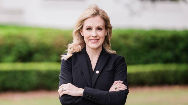 Builders and Contractors endorse Katherine Robertson for attorney general