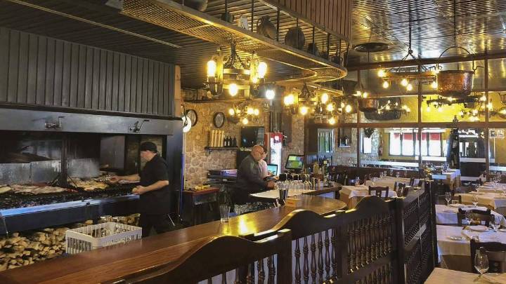 Llagar El Quesu reabre sus puertas tras reparar los daños del incendio de finales de octubre