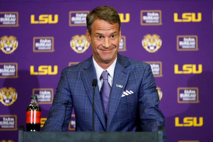 Alexander: The Lane Kiffin Traveling Circus moves on