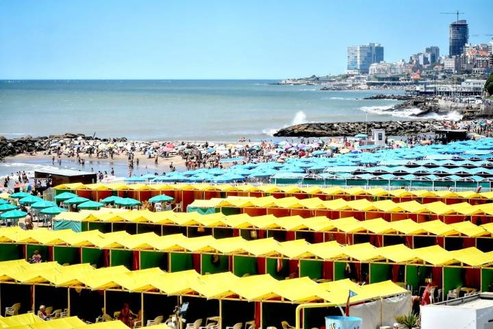 Autorizan prórrogas, licitaciones y cambios en distintos balnearios