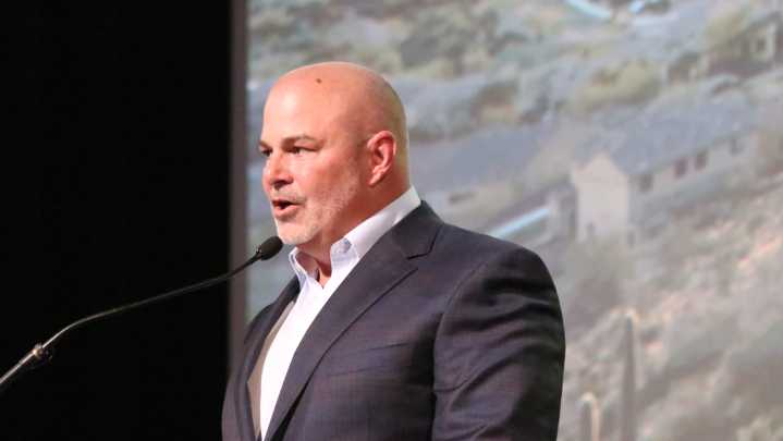 Peoria Mayor Jason Beck won't run again. Here's what he said