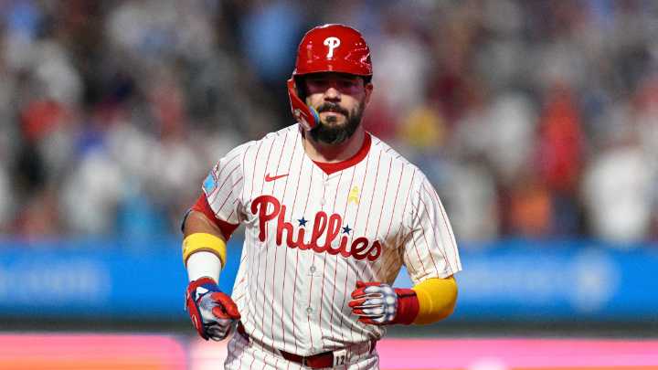 Kyle Schwarber re-signing with Phillies: Slugger returns on five
