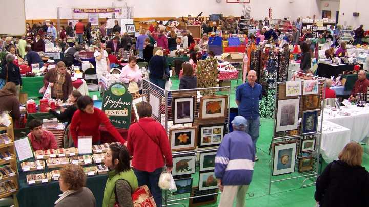 Somersworth holiday craft fair features raffles and local vendors