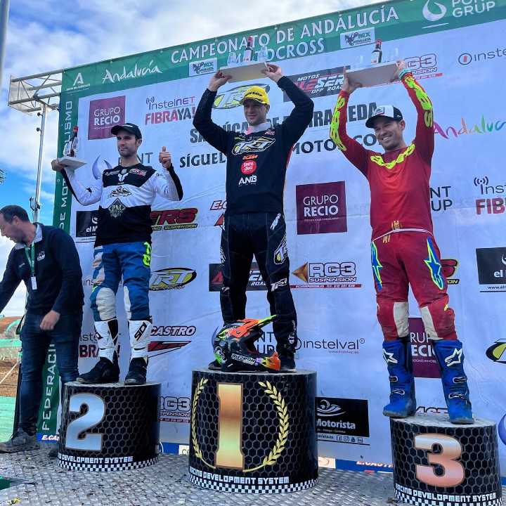 El piloto José Antonio Butrón, protagonista en El Barrero tras lograr otro éxito