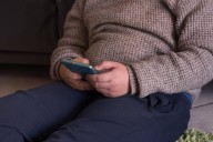 Obesity tied to early smartphone ownership in children, new study shows