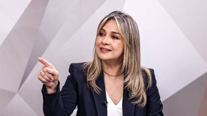 Vicky Dávila advierte que el Gobierno seguirá “metiendo la mano a las elecciones”