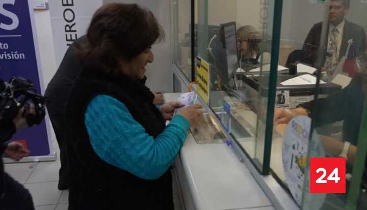 Aguinaldo de Navidad se paga con la pensión de diciembre: revisa los montos