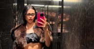 Amelia Gray’s Bra Top Photos Fully Display Her Rock