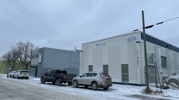 Province open to delaying Winnipeg supervised consumption site's opening: premier